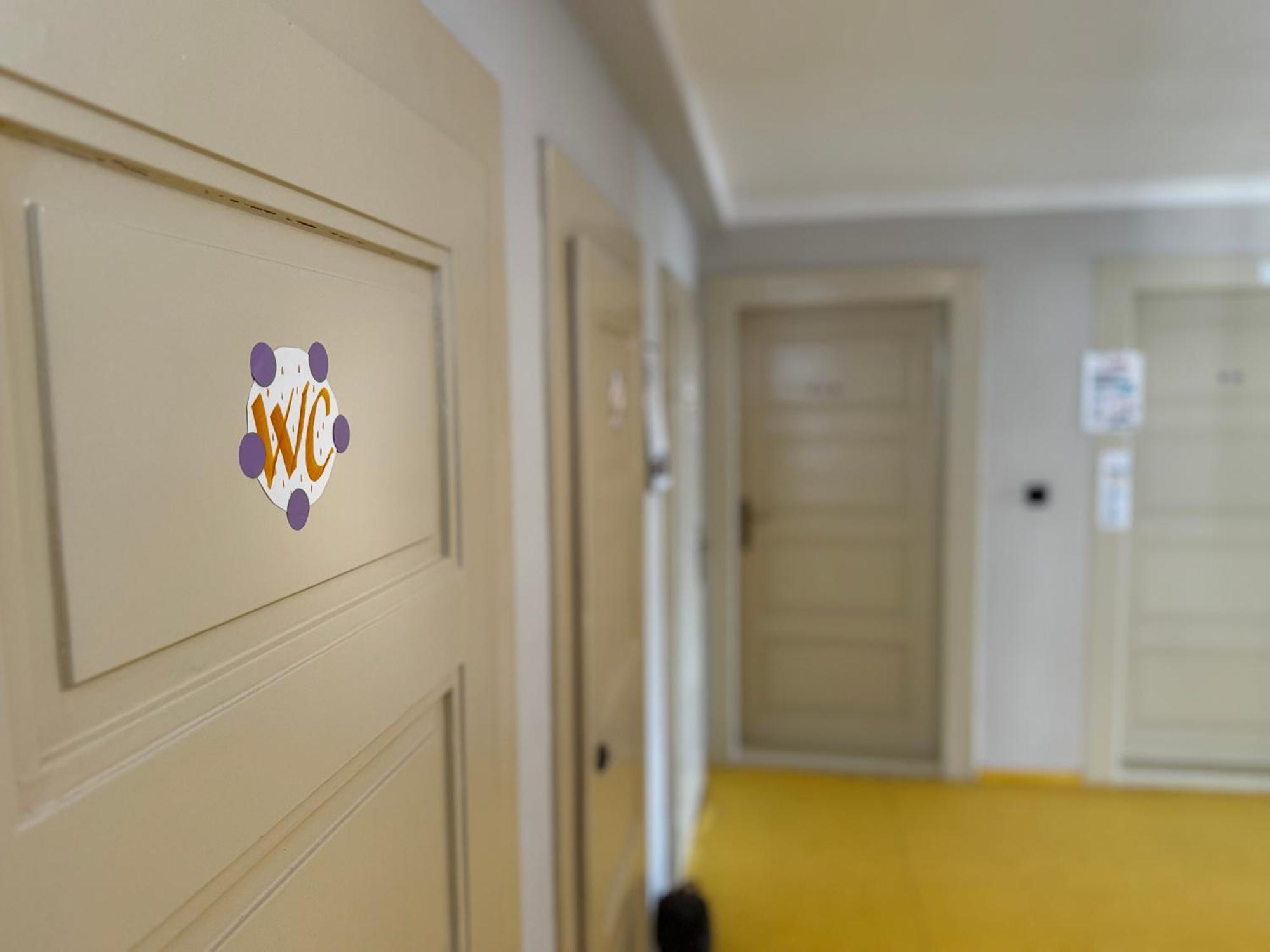Ferienwohnung Knk Vibrant Central Spacious Hideaway Hradec Králové Exterior foto